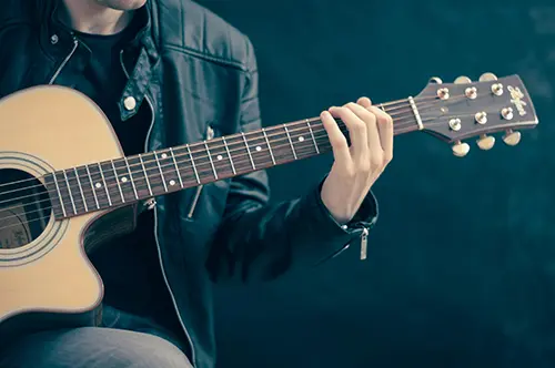 Steel-string acoustic guitar for pop, folk, rock and singer-songwriter music