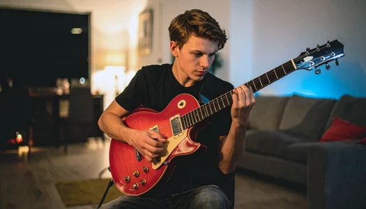 guitar-training-studio-guitarist-training-at-home