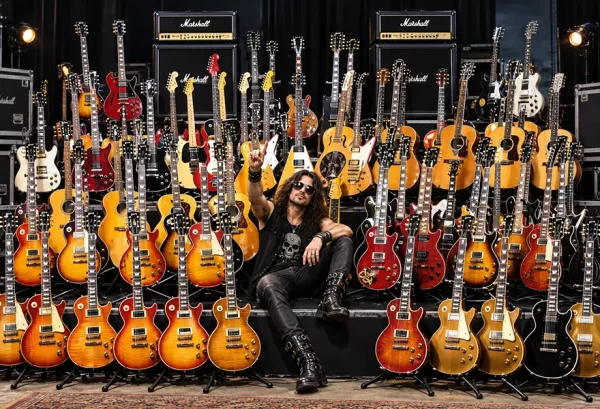 guitar-training-studio-guitars